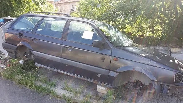 „Спаси София” започва кампания за премахване на колите от тротоарите