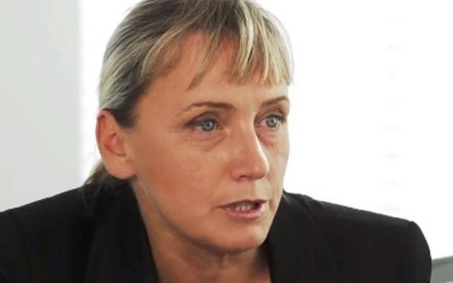 Елена Йончева: Борисов си е взел цяла България