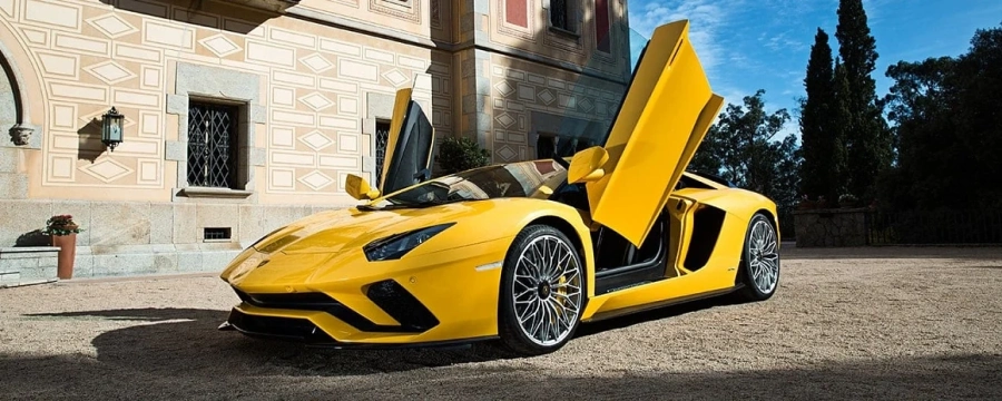 Lamborghini е готов с първия си хибрид