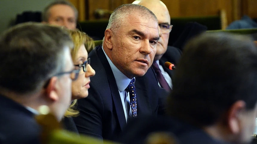 Отхвърлиха предложения мораториум за модернизация на армията
