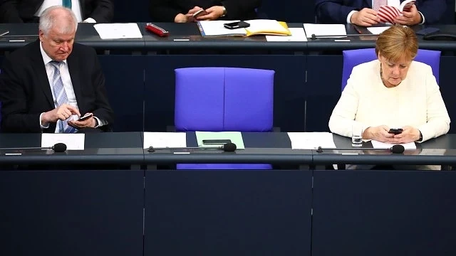 Управляващата коалиция в Германия оцеля 