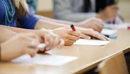 Техническа грешка свали резултатите от първото класиране след VII клас