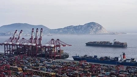 Китайските пристанища започнаха да задържат стоки от САЩ 