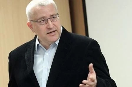 Санкции срещу България иска евродепутатът Малинов 