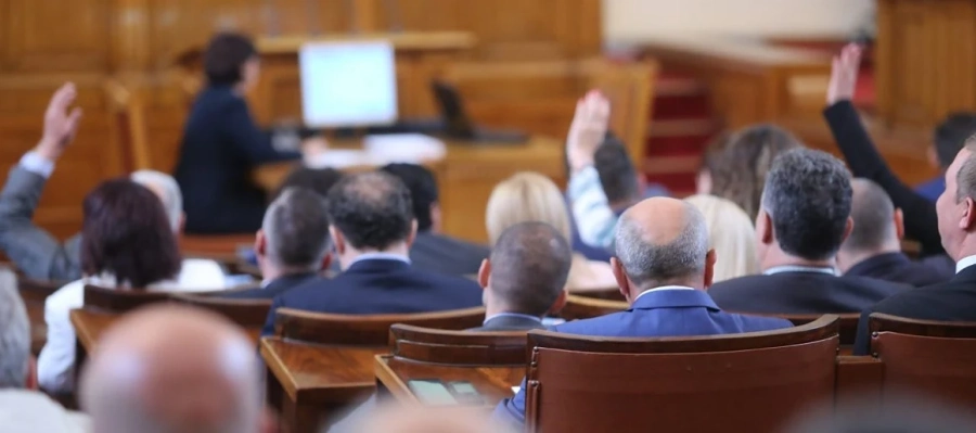 Депутатите приеха на второ четене измененията в закона за интеграция на хората с увреждания