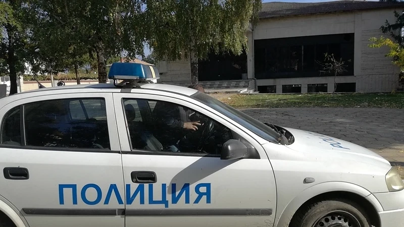 Мащабна полицейска операция се провежда в цялата страна