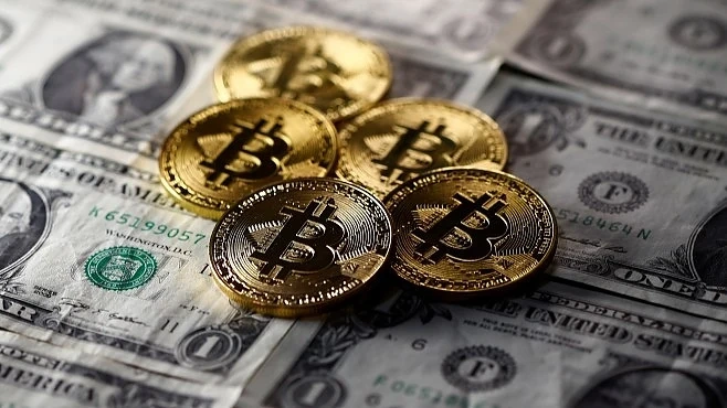 Цената на биткойна отново се покачи  
