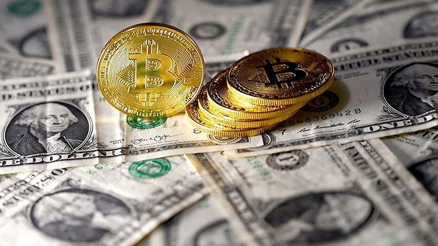 Курсът на биткойна превиши $8000