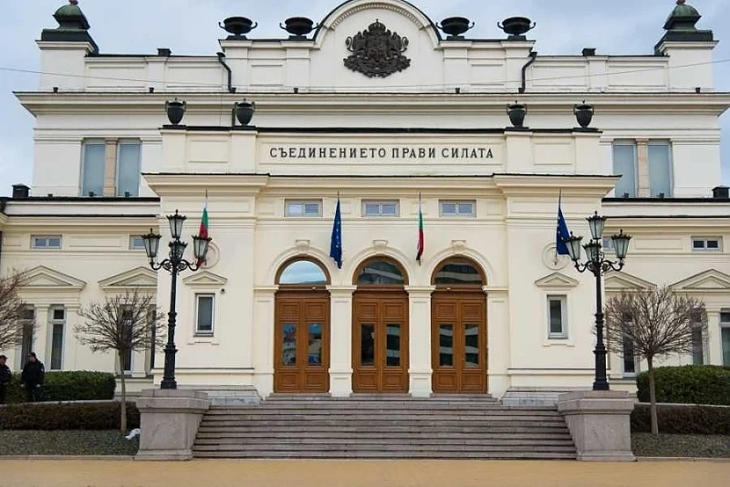 Парламентът прие президентското вето
