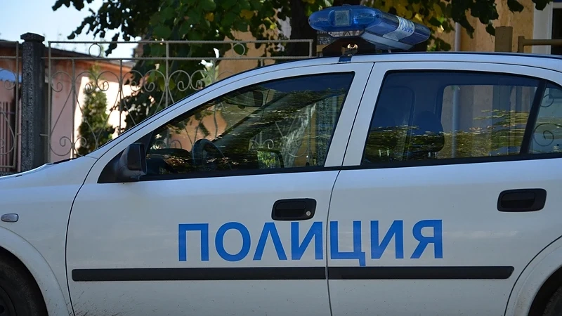 15-годишно момче наръга друг младеж заради Фейсбук