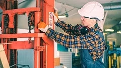 Полша внася работници от Филипините 