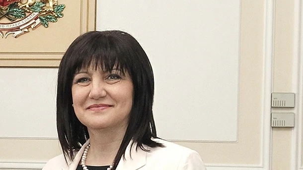 Караянчева ще присъства на наградите на 28-ия Варненски международен балетен конкурс