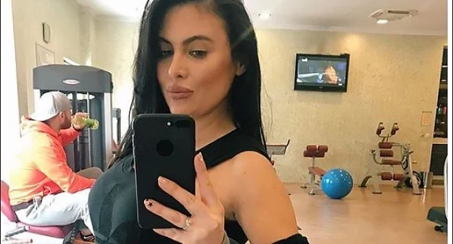 Клюкарката Лили се мъчи да свали излишните килограми  
