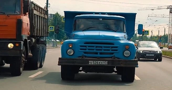 Представиха на бързия Зил