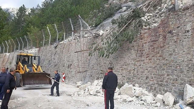 Село Забърдо очаква своите гости въпреки частичното бедствено положение