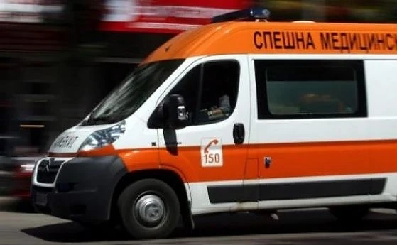 Малко дете падна от третия етаж на хотел в Черноморец 