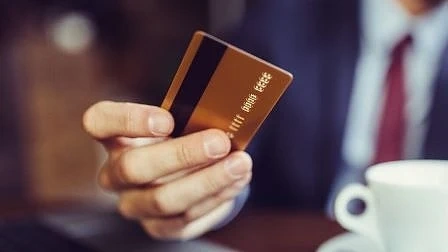 Турция ограничава плащанията с кредитни карти