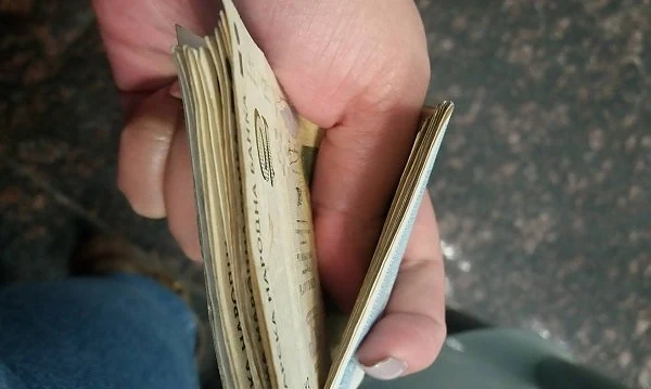 Жена намери и предаде в полицията изгубени пари