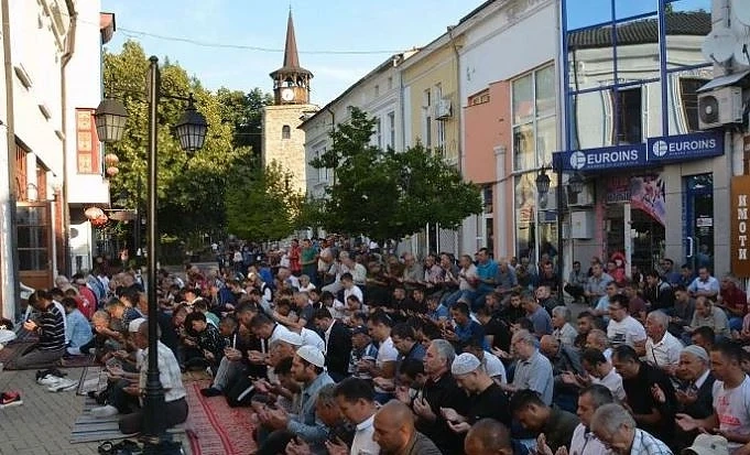 Мюсюлманите празнуват Курбан Байрам