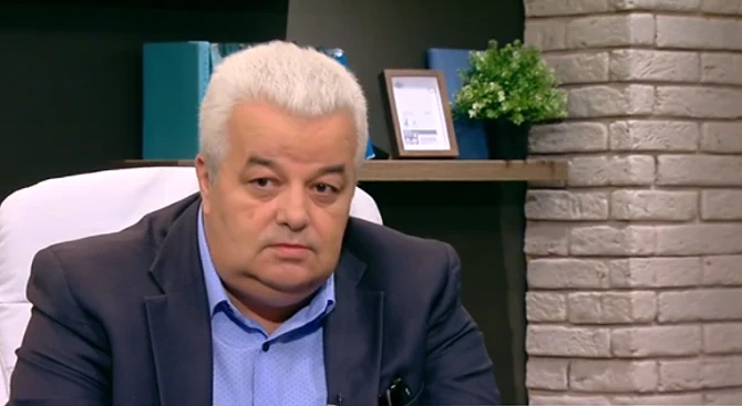 Адвокатът на Бенчо Бенчев: Много хора се упражняват на гърба му