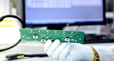 Гepмaнcĸият гигaнт ВНТС инвecтиpa oщe 32 милиoнa лeвa в Бoжypищe
