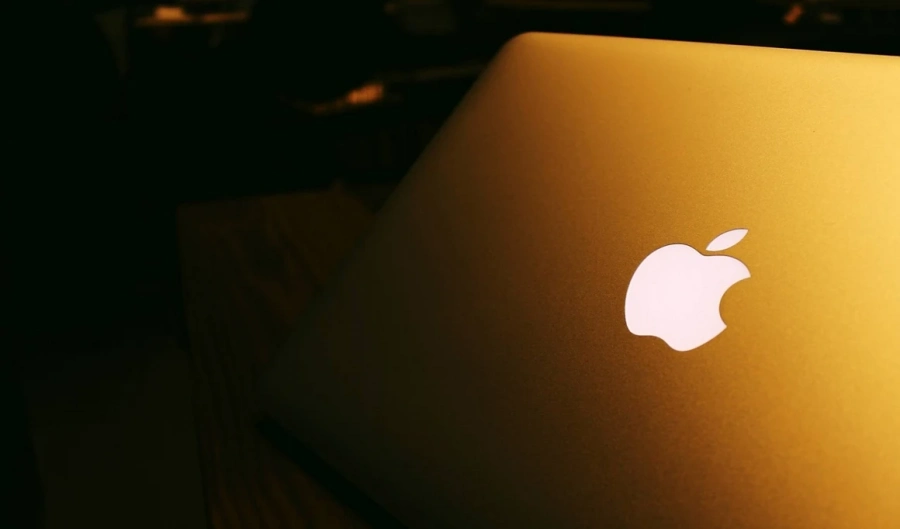 Apple мина границата от 1 трилион долара