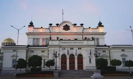 Новата сесия на парламента започва на 4 септември