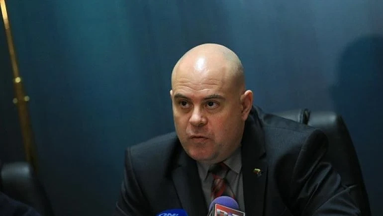 Прокурор Гешев: До края на деня може да бъдат повдигнати обвинения на Миню Стайков