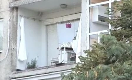 Възрастна жена е с опасност за живота след срутване на тераса в Силистра (СНИМКИ)