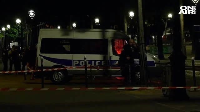 Нападател с нож рани седем души в Париж