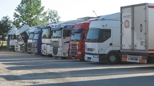 Транспортният бранш негодува от новите екотакси за камиони