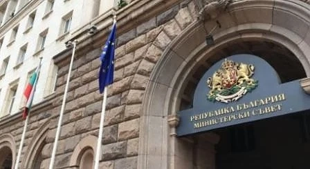 Правителството ще обсъди увеличението на бюджетните заплати от 2019 г.