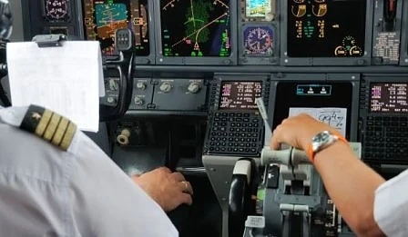 Отмениха 800 полета в САЩ заради урагана \