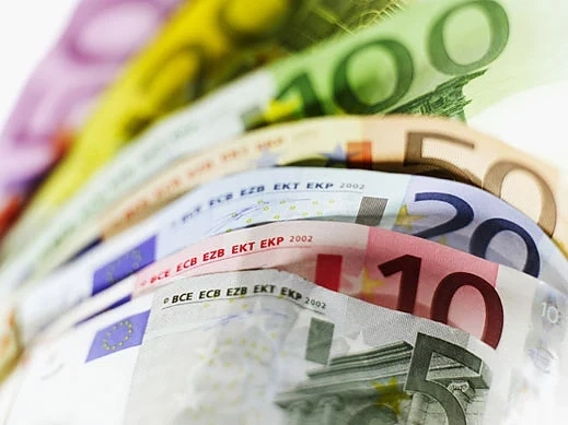 Курсът на еврото доближи прага от 1,17 долара    