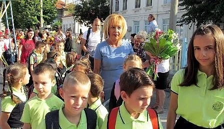 Омбудсманът Мая Манолова откри новата учебна година в Силистра