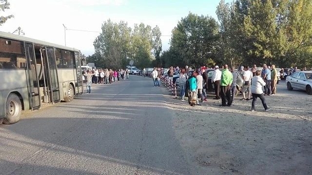 Стотици работници се вдигнаха на протест след затварянето на заводите на Миню Стайков