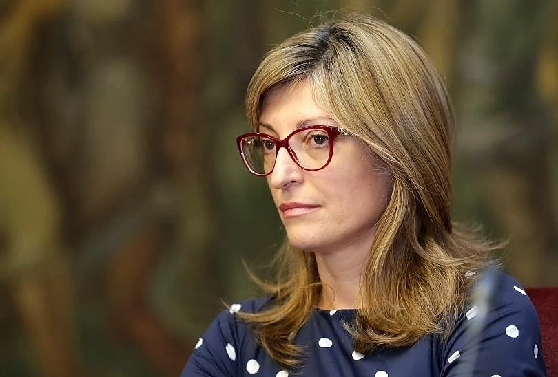  Екатерина Захариева пристигна в Ню Йорк
