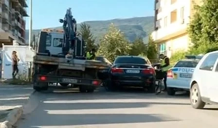 Задържаха известен автокрадец в София (СНИМКИ)