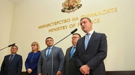 Държавата със спешни законодателни мерки срещу контрабандата