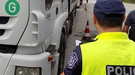 Тир прегази жена в столичния кв. \