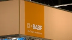 Отлагат сделката между BASF и DEA  