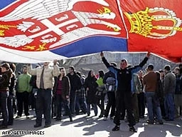Няколко хиляди протестиращи излязоха по улиците на Прищина 