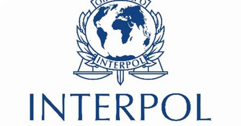 Издирват президента на Интерпол