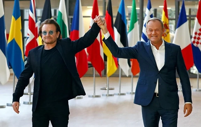 Боно от U2 поиска от ЕП да инвестира в Африка