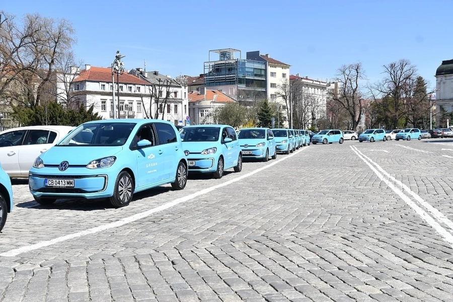 В София вече се движат 110 споделени електромобила