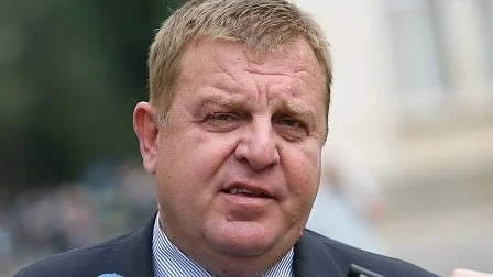 Над 5500 души не достигат за Българската армия