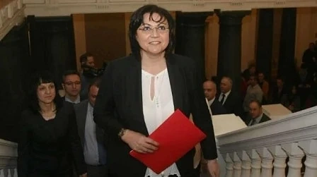 Очаква се днес БСП да внесе искане за вот на недоверие към правителството