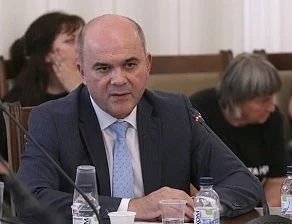 Ръстът на минималните осигурителни доходи ще се ограничи до минимална заплата от 560 лв.
