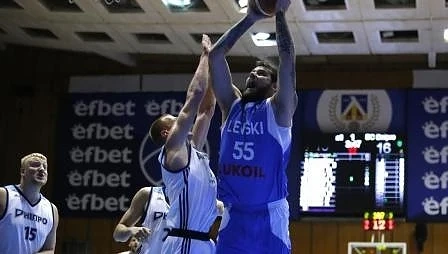 Левски Лукойл започна с победа купата на Фиба,Рилски спортист с поражение от италианци