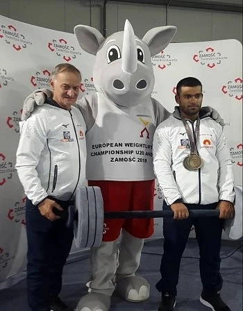 Второ злато за България на младежкото Евро по щанги
